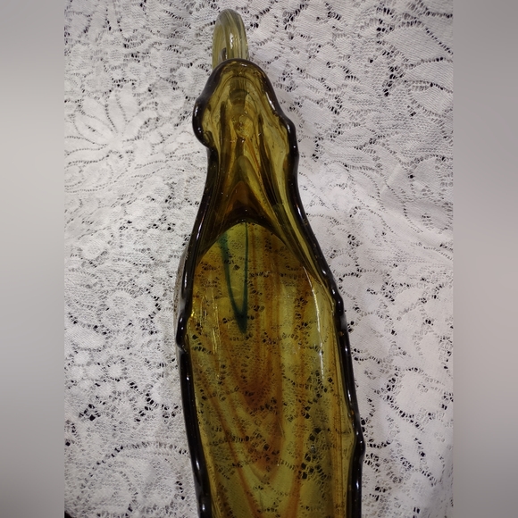 Hand blown Sooner Glass swirled art Leaf - Picture 4 of 8